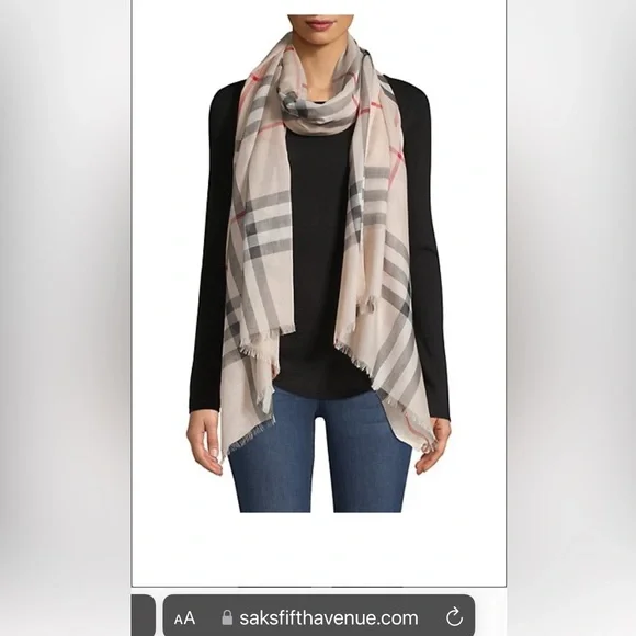 Burberry Big Check Gauze Scarf limestone color